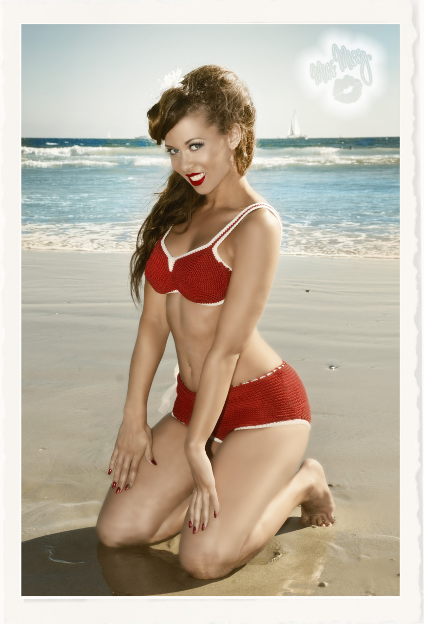 “sexy On The Beach” With Lauradore Images By Misssmissy Photography Wdd The Blogazine