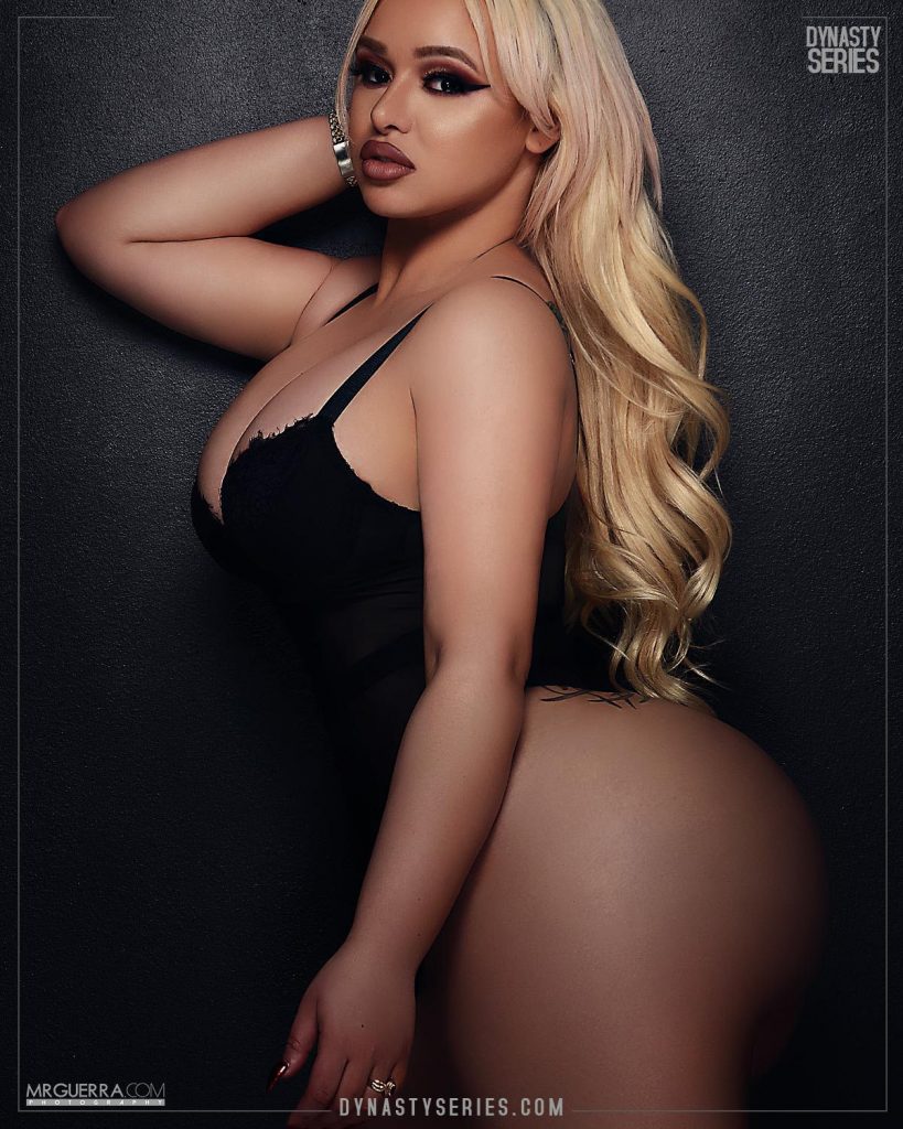 Ms Curves In Black Lingerie Images By Jose Guerra - WDD The Blogazine 