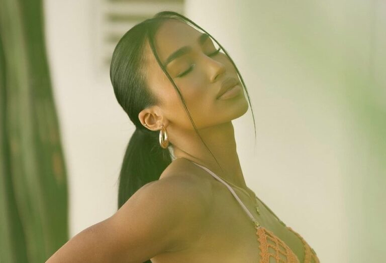 Vizual elegance of Virginia Sanhouse