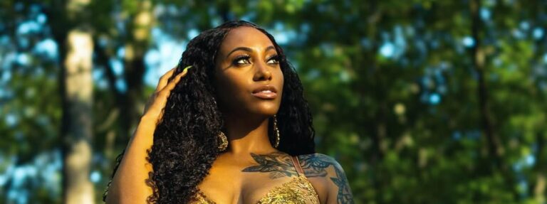 @Yamidoll Slays the Scene in Denim Shorts and a Gold Bikini During a Stunning Nature Walk Shoot 🔥  Captured by 📸 @BxThunder