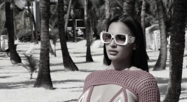 Sun-Kissed & Unbothered: Beach Day with Destiny Moore