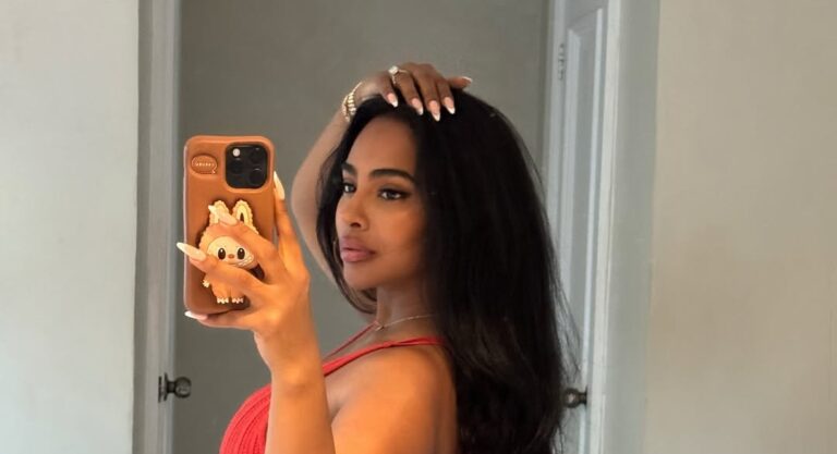Red Hot Energy: @ayishadiaz Sets the Timeline on Fire in a One-Piece 🔥